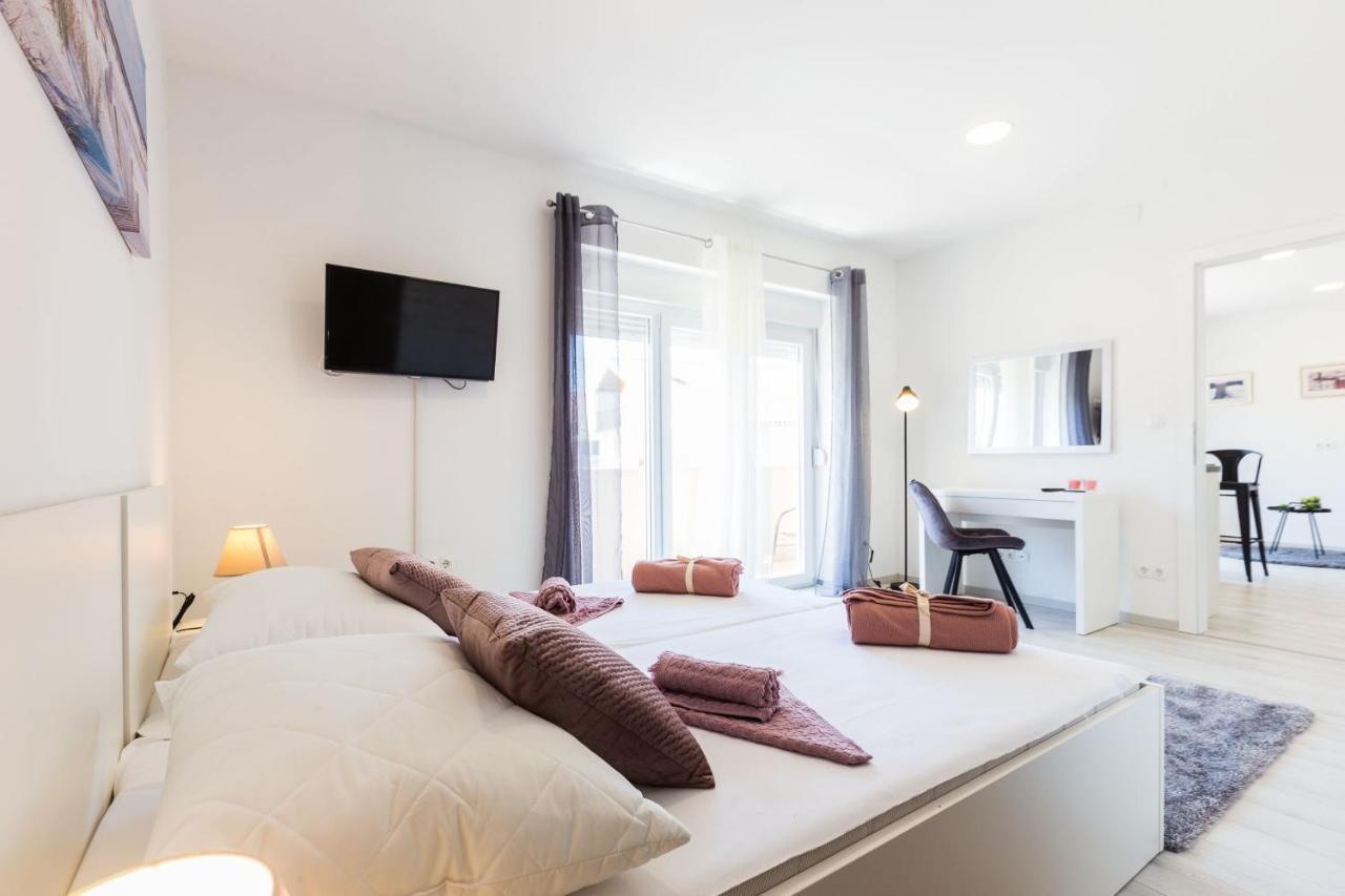 2Sis 2 Apartments زادار المظهر الخارجي الصورة