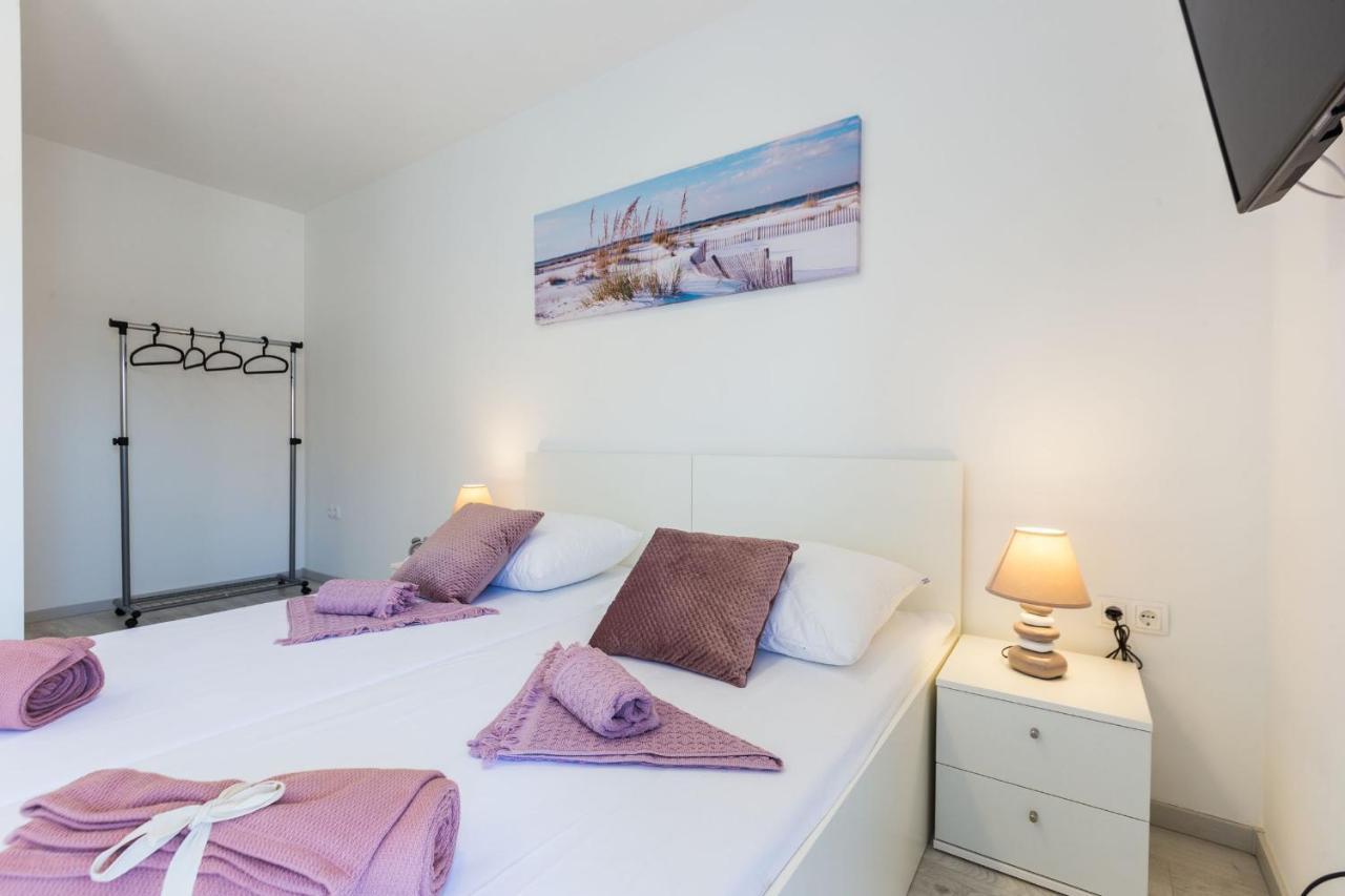 2Sis 2 Apartments زادار المظهر الخارجي الصورة
