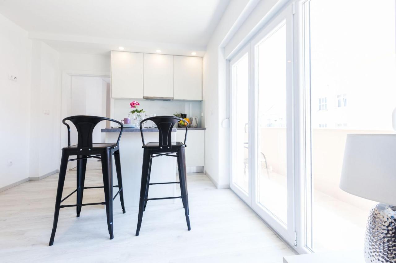 2Sis 2 Apartments زادار المظهر الخارجي الصورة