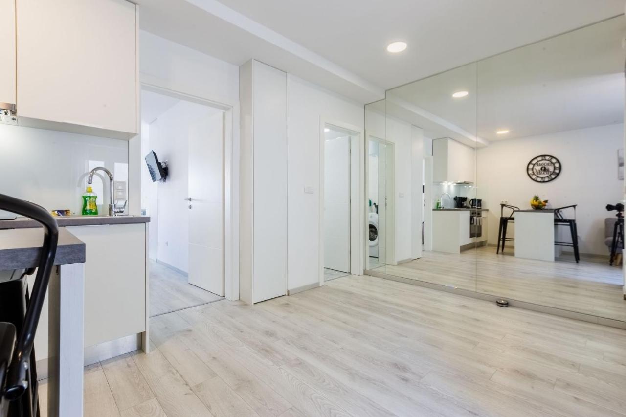 2Sis 2 Apartments زادار المظهر الخارجي الصورة