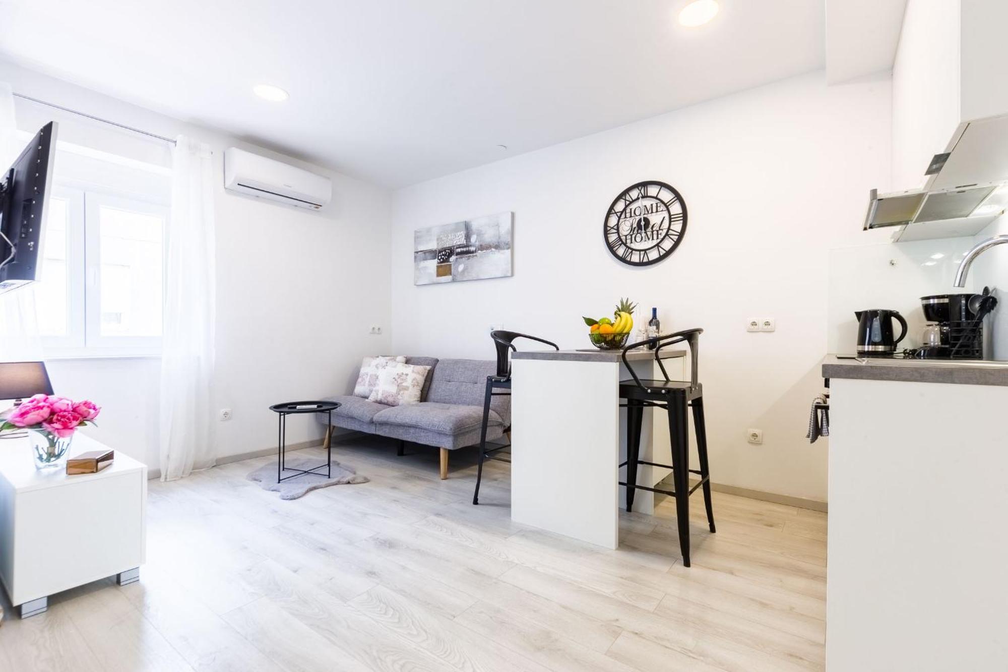 2Sis 2 Apartments زادار الغرفة الصورة